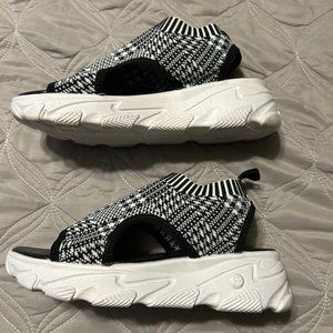 Plaid Black White Heeled Sandal